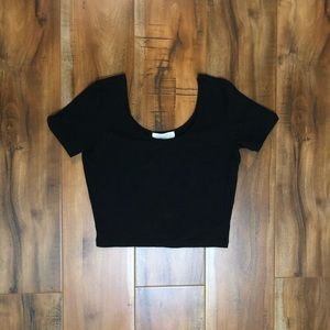 FOREVER 21 | Black Crop Top